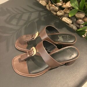Vince Brown Leather Sandals Buckle